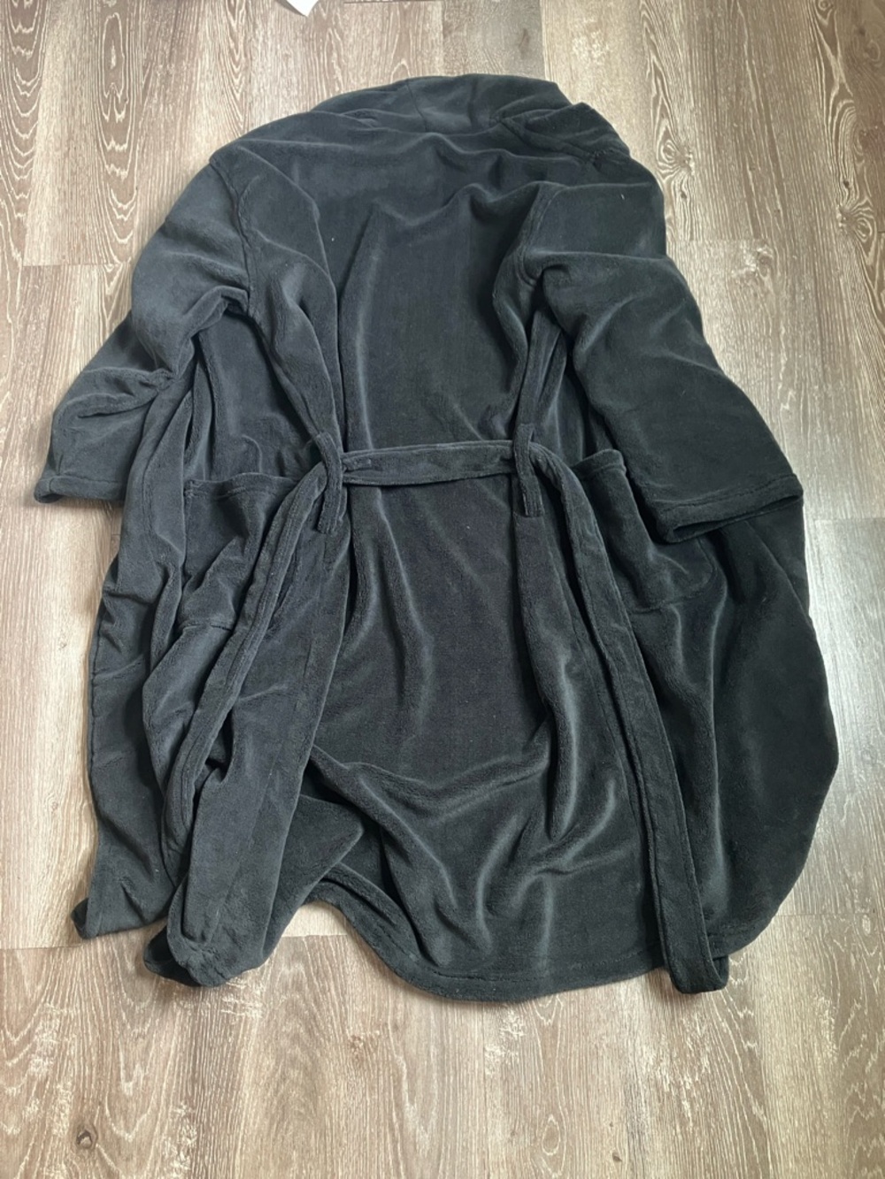 Polo by Ralph Lauren Black Fleece Robe with Red Pony - Picture 9 of 11